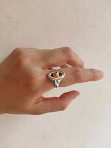 MOVEMENT signet heart ring