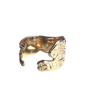Leopard ring