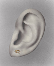 Bent stud double diamond pierce