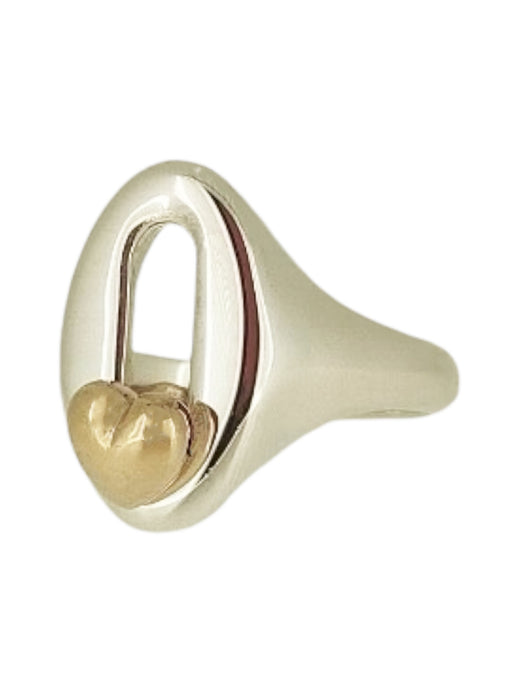 MOVEMENT signet heart ring